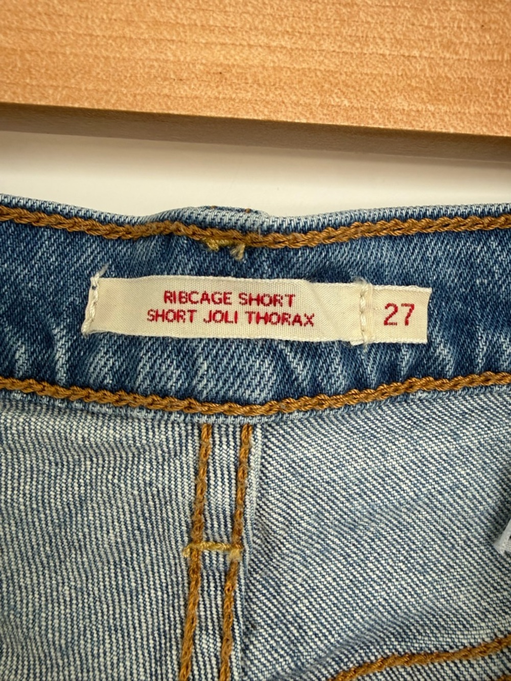 LEVI'S | Ribcage Short - Size 27 - Picture 3 of 9